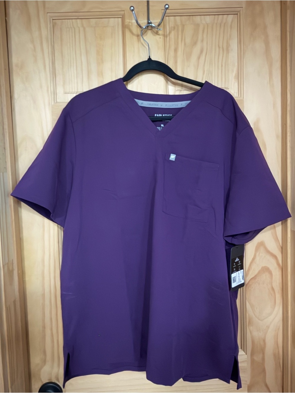 Fabletics Men's Helix Scrub Top - Acai